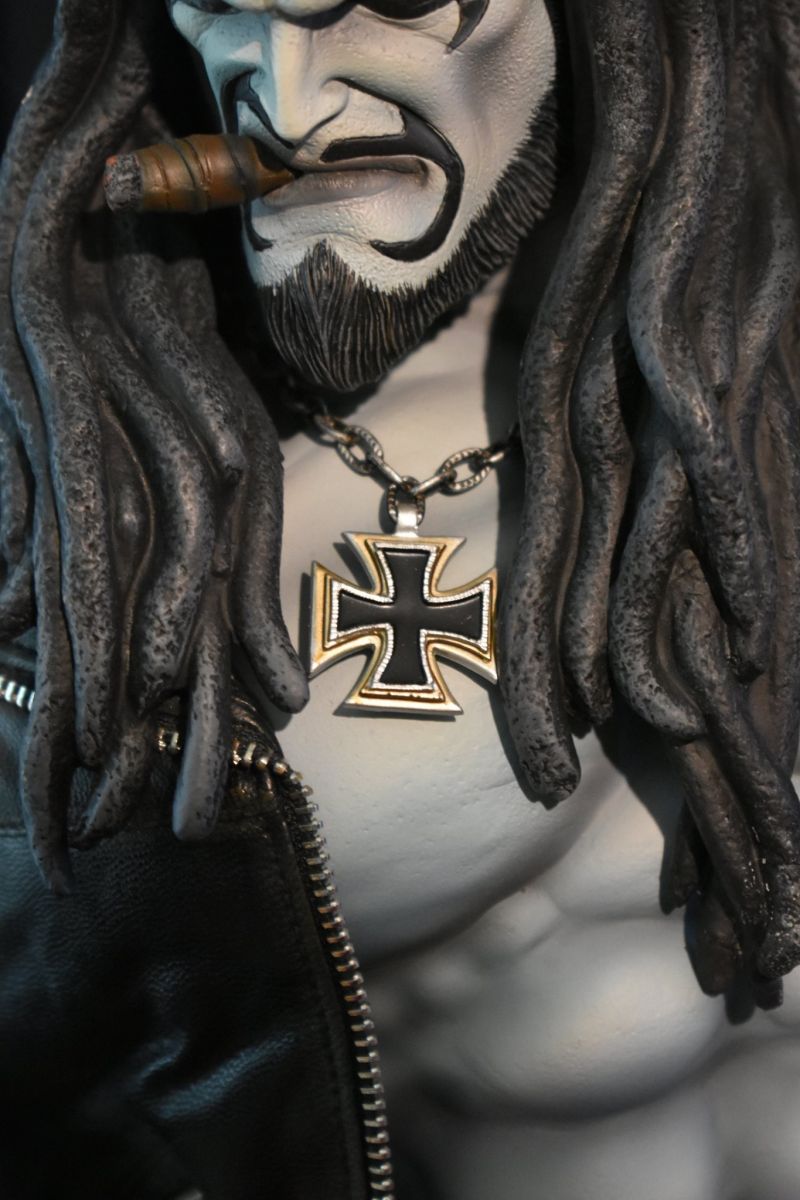 Sideshow Lobo és Dawg bemutató