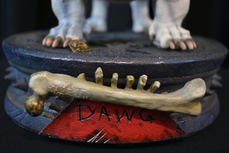 Sideshow Lobo és Dawg bemutató