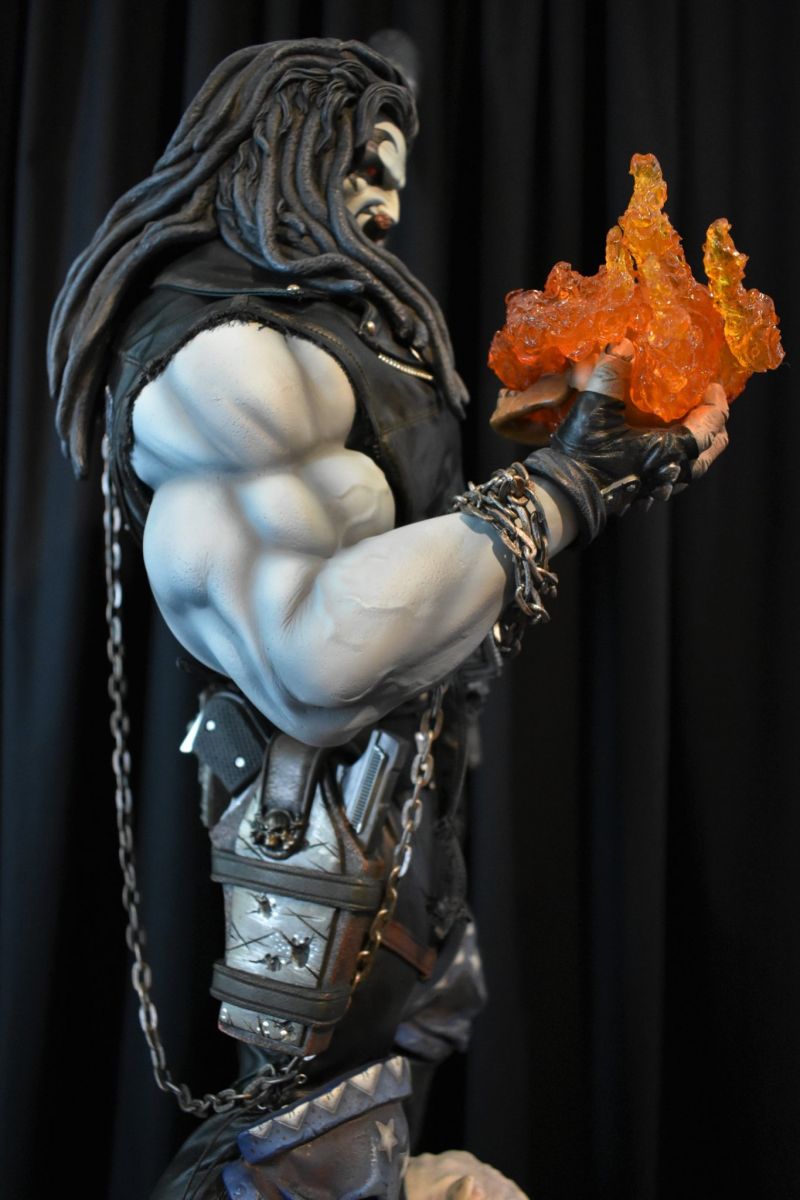 Sideshow Lobo és Dawg bemutató