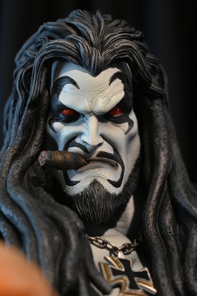 Sideshow Lobo és Dawg bemutató