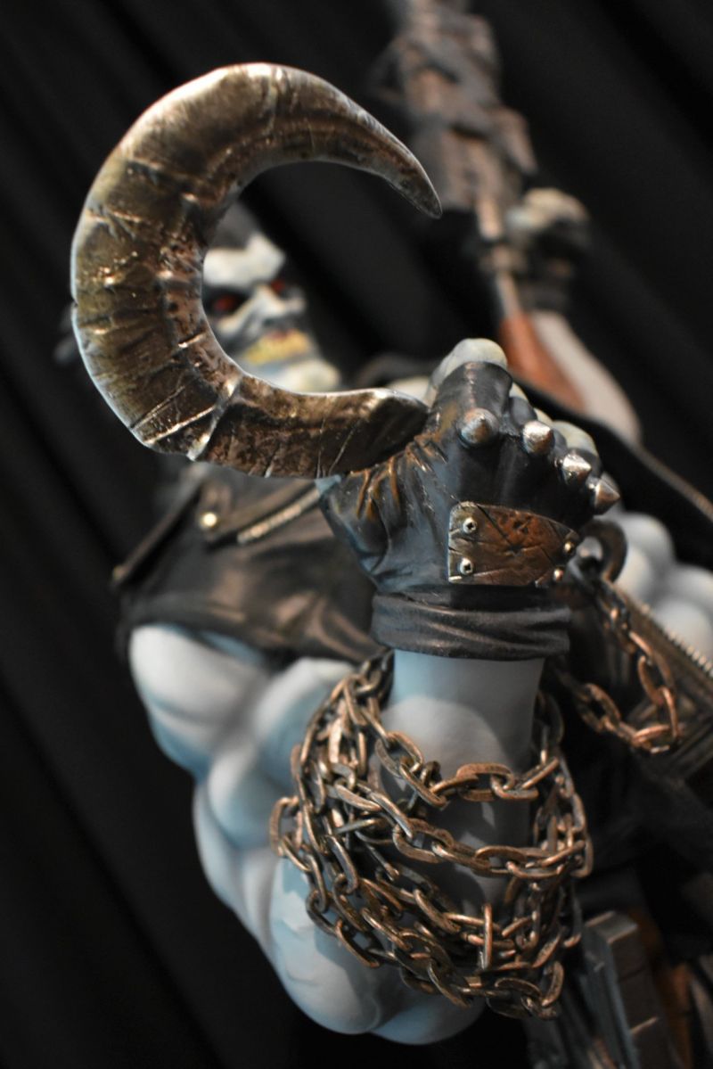 Sideshow Lobo és Dawg bemutató