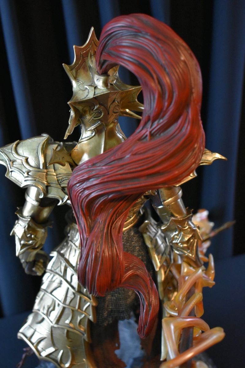 First4Figures Dragon Slayer Ornstein bemutató