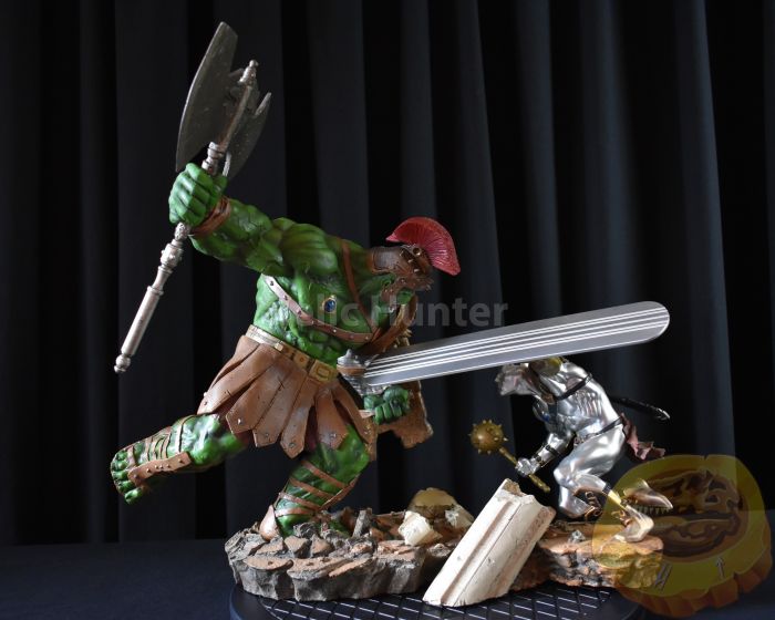 Sideshow Collectibles Green Scar vs Silver Savage Maquette Exclusive